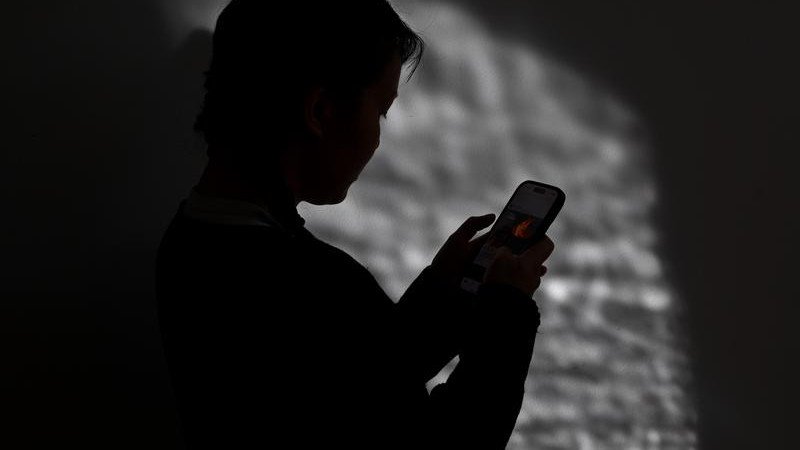 Scammers were able to manipulate Southern Phone’s systems to bypass identity verification processes.  (Lukas Coch/AAP PHOTOS)