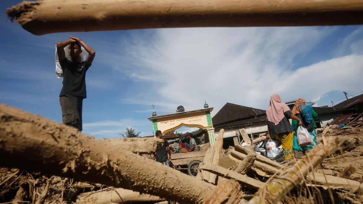 Deadly floods kill more than 1400 people in Indonesia, Sri Lanka ...