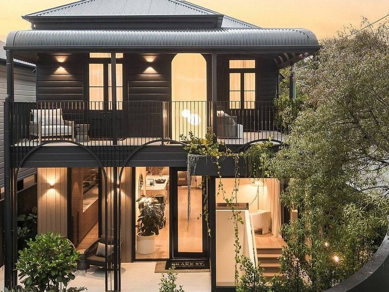 The best properties to see this Saturday the 6th of December. Pic: Place.