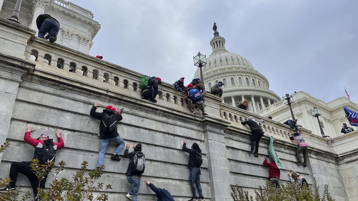Capitol riots Washington: FBI arrest man for allegedly planting bombs on eve of January