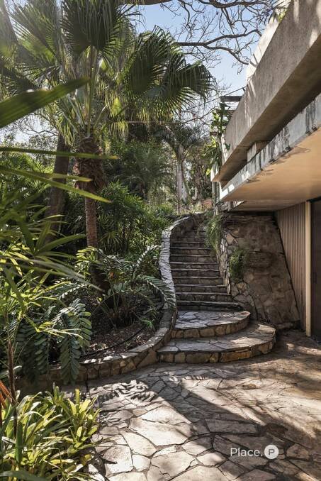 It is considered a sister building to the Queensland Cultural Centre.