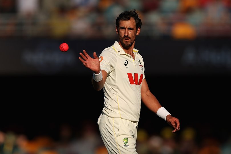 BRISBANE, AUSTRALIA - DECEMBER 07: Mitchell Starc of Australia prepares to bowl during day four of the Second 2025/26 Ashes Series Test Match between Australia and England at The Gabba on December 07, 2025 in Brisbane, Australia. (Photo by Cameron Spencer/Getty Images)
