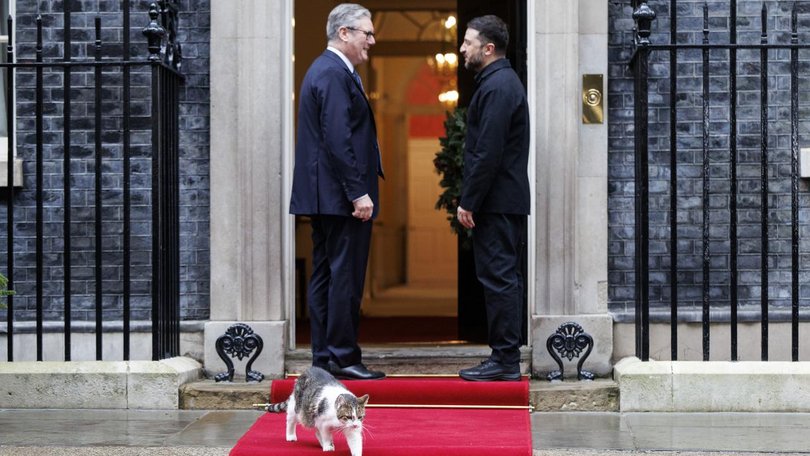 Prime Minister Keir Starmer welcomed Ukrainian President Volodymyr Zelensky to 10 Downing Street. (EPA PHOTO)