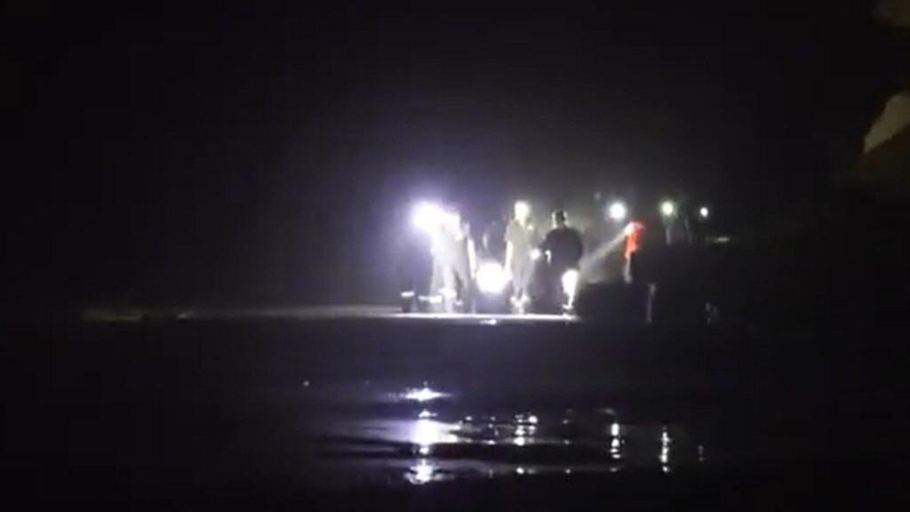 Moffat Beach: 17-year-old girl dead after slipping from cliff at popular Sunshine Coast lookout Moffat Beach: 17-year-old girl dead after slipping from cliff at popular Sunshine Coast lookout