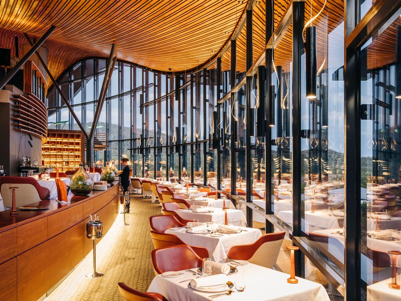 Palate restaurant offers a top-tier dining experience. 