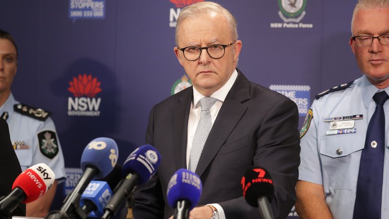 Prime Minister Anthony Albanese provides an update on Operation Arques after the shooting at Bondi Beach.
