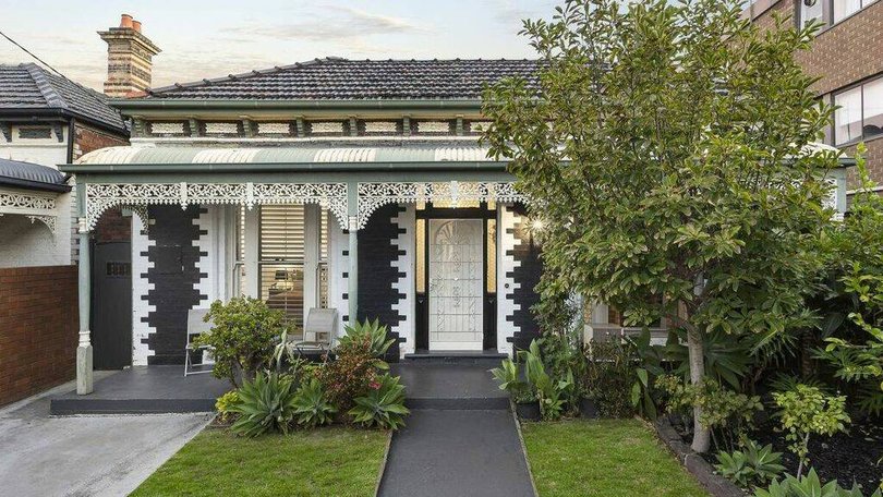 The tiny suburb that boasts heritage homes and a celebrity guest list