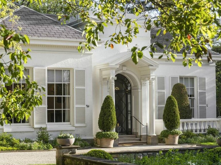 New data points to a rebound in the luxury market for 2026. Pic: Marshall White.