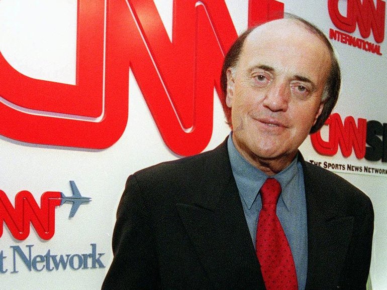 New Zealand-born journalist Peter Arnett, who won the Pulitzer Prize, has died in the US. (AP PHOTO)