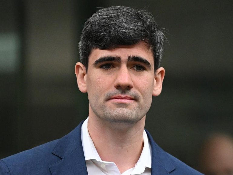 Jacob Hersant has lost his appeal against conviction for performing a Nazi salute outside court. (James Ross/AAP PHOTOS)