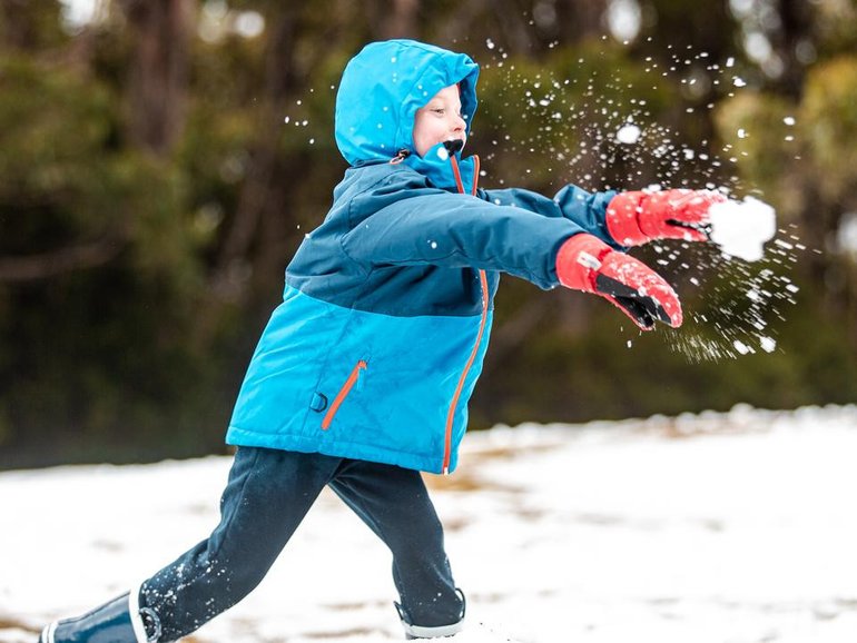 Sick of weathe conditions that heat brings, more people are selling up and heading south. (Josh Agnew/AAP PHOTOS)