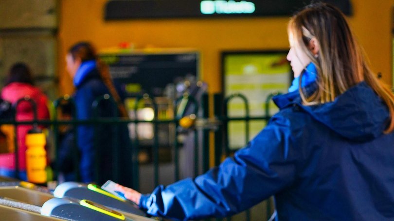 Victorian commuters were alerted of the 40 cent faire raise on Friday. Picture: NCA NewsWire / Luis Enrique Ascui