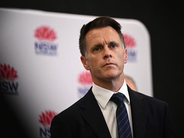 Chris Minns has support from the Liberal Party but not the Nationals in regional areas to tighten NSW gun laws.