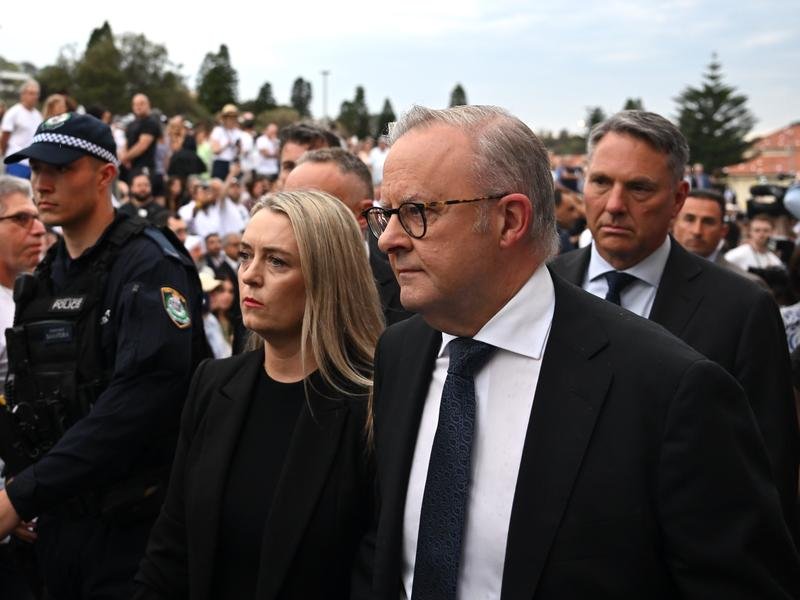 Anthony Albanese at the vigil for Bondi Beach victims