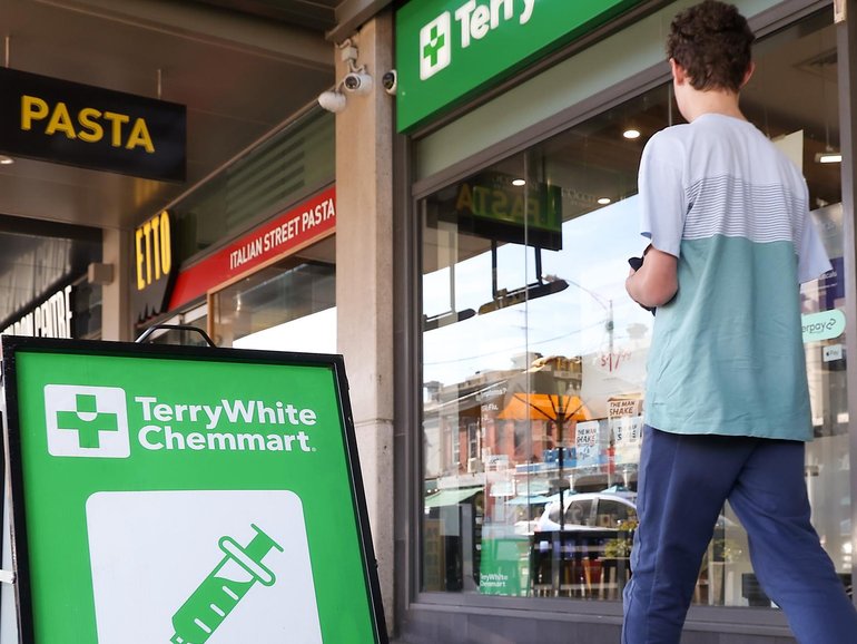 The best way to reduce the risk of a severe infection is to get a flu vaccination. NewsWire/Ian Currie