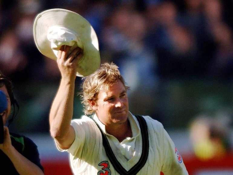 Floppy hats will be doffed in Shane Warne's honour at the Boxing Day Test. (Julian Smith/AAP PHOTOS)