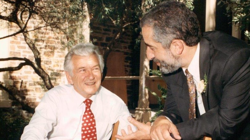 Mr Bolkus became a minister under Bob Hawke and continued to serve in the ministry under Paul Keating.