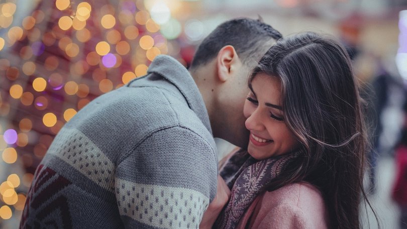 Here’s the No. 1 thing successful couples do to keep their relationship strong heading into the new year, according to Romanoff.