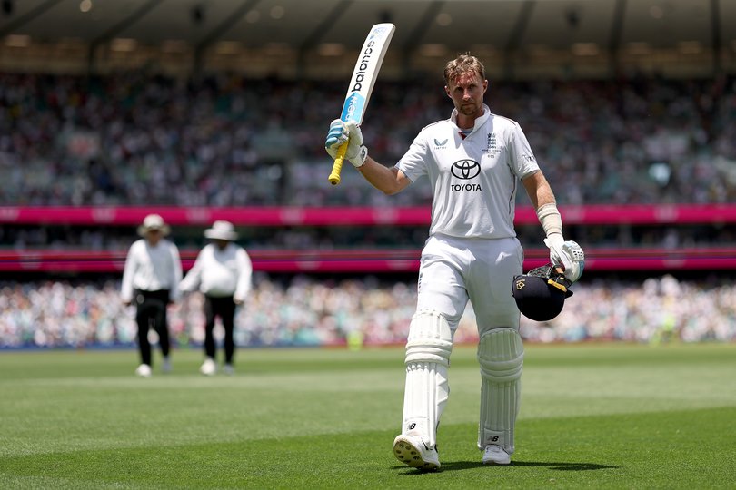 SYDNEY, AUSTRALIA - JANUARY 05: Joe Root of England walks off the field at the lunch break during day two of the Fifth Test in the 2025/26 Ashes Series between Australia and England at Sydney Cricket Ground on January 05, 2026 in Sydney, Australia. (Photo by Cameron Spencer/Getty Images)