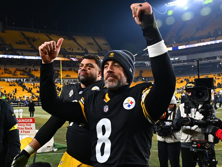 Aaron Rodgers has led the Pittsburgh Steelers to the playoffs.