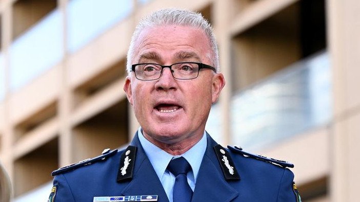 Police Commissioner Mal Lanyon has extended the protest ban in NSW. 
