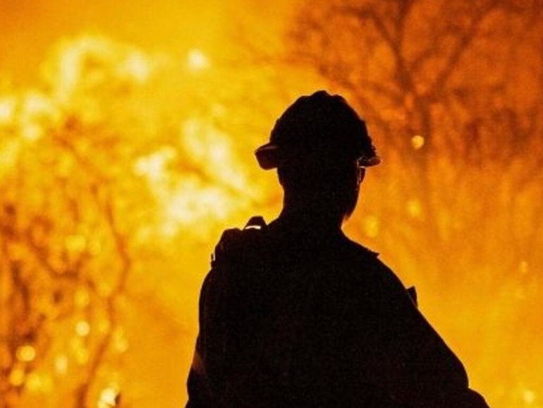 An out of control fire in Longwood is threatening lives. 