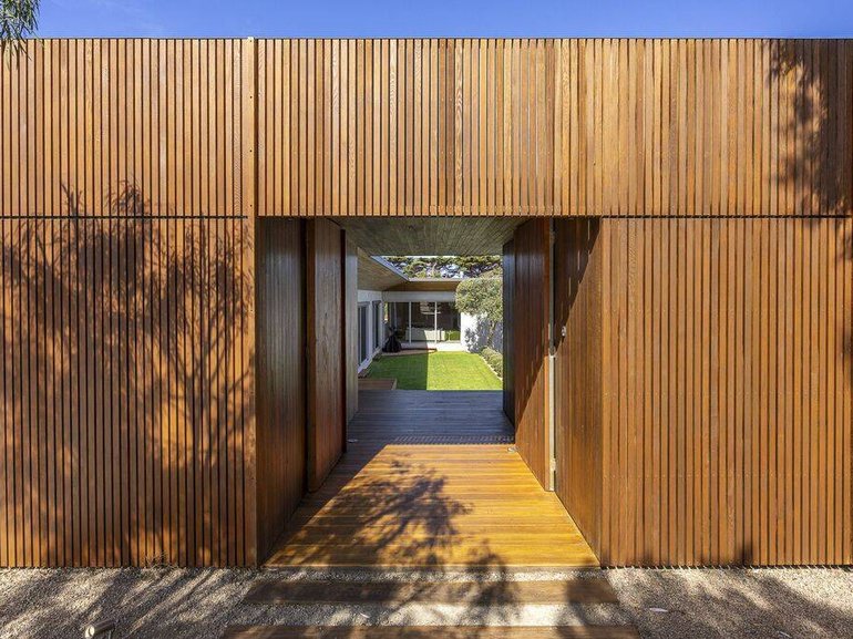 The best properties to see this Saturday the 10th of January.