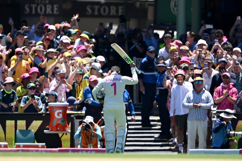 SYDNEY, AUSTRALIA - JANUARY 08: Usman Khawaja of Australia leaves the field after his final test innings during day five of the Fifth Test in the 2025/26 Ashes Series between Australia and England at Sydney Cricket Ground on January 08, 2026 in Sydney, Australia. (Photo by Gareth Copley/Getty Images)