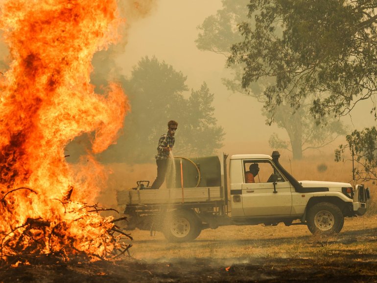 Flames are continuing to burn out of control across Victoria, which has turned deadly over the weekend.
