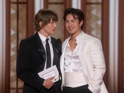 Heated Rivalry stars Hudson Williams and Connor Storrie owned the Golden Globes stage.