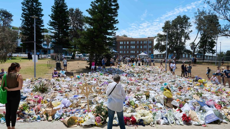 Australians have been warned to look out for scams which use tragedies to sell products. Picture: NewsWire / Flavio Brancaleone