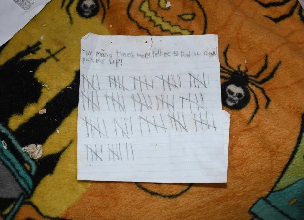 The sad note documenting how many times the girl's mum refused to pick her up.