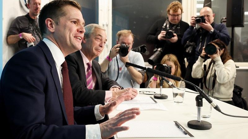 Robert Jenrick's move to Reform UK gives Nigel Farage's party six seats in parliament. 