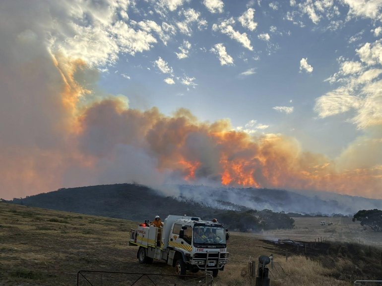 CFS fighting the Tooperang bushfire overnight. 19th Jan 2026. Morphett Vale CFS