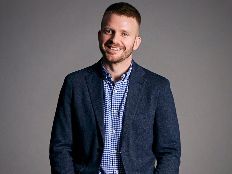 Political heavyweight Tim Picton has died in a Perth hospital, more than three weeks after an alleged assault outside a Northbridge nightclub.