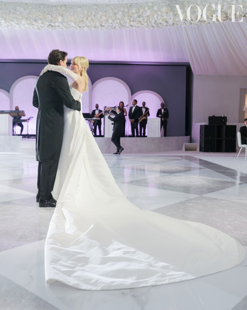 Nicola and Brooklyn Peltz Beckham’s wedding dance.