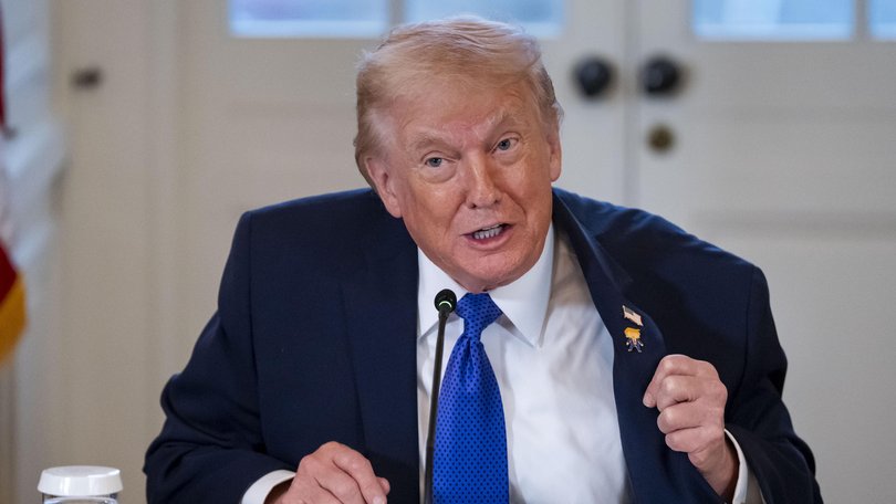 Donald Trump’s plane to Switzerland has been forced to turn around. 