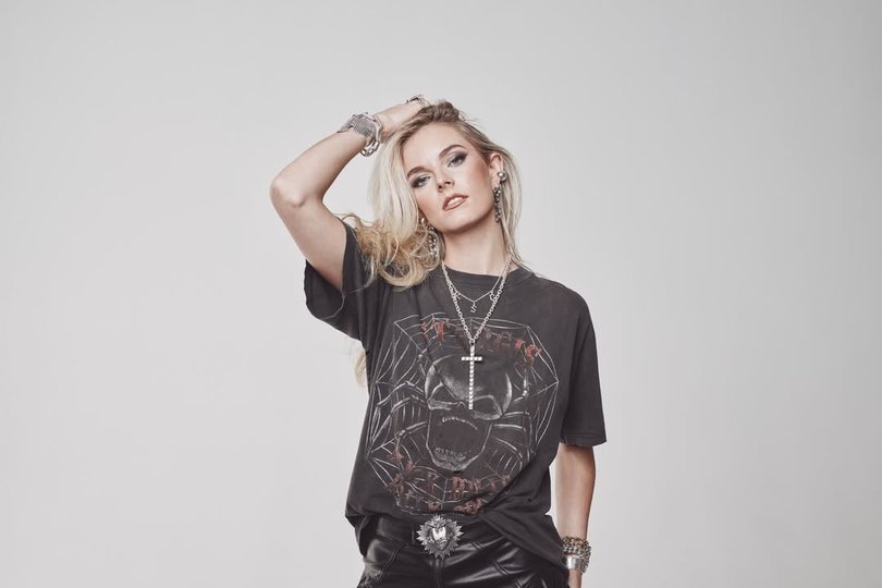 Keith Urban is rumoured to be dating 26-year-old rising country singer Karley Scott Collins.