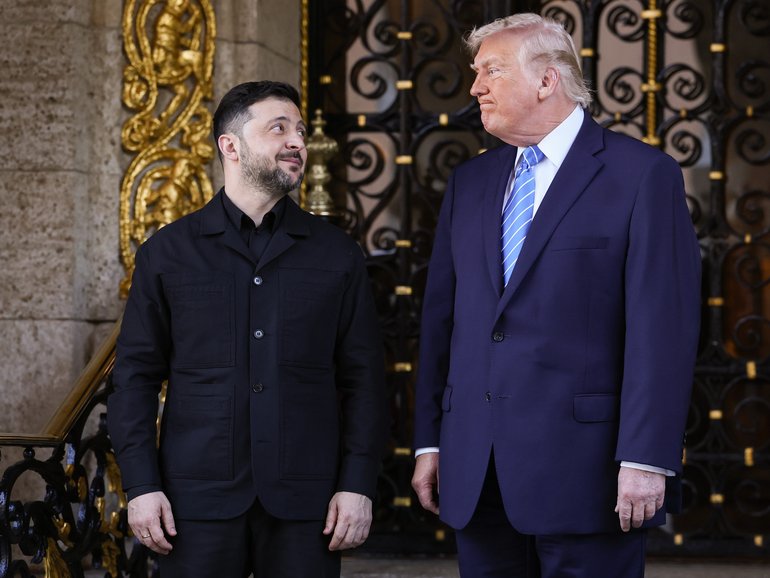 Presidents Donald Trump and Volodymyr Zelensky will meet to discuss the latest ceasefire plans.
