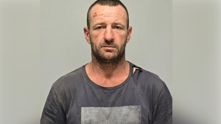 A major manhunt is underway for alleged gunman, Julian Ingram, after three people were killed in NSW's Central West.