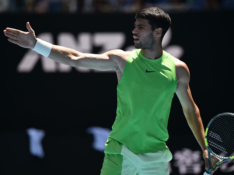 Carlos Alcaraz told to remove banned wearable device before Australian Open win, sparking rules debate.