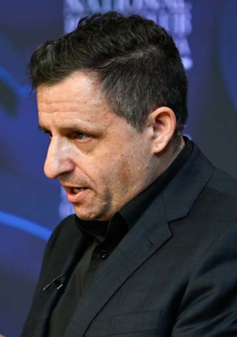 Kos Samaras, director Strategy Analytics, Redbridge.