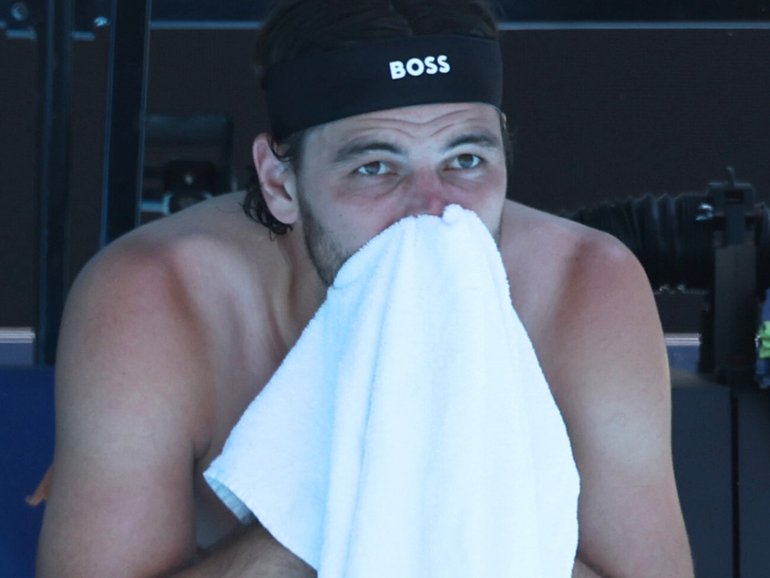 Taylor Fritz struggled with injuries in his fourth-round match against Lorenzo Musetti.