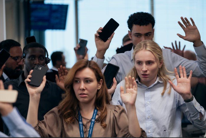 Sophie Turner stars in Steal.