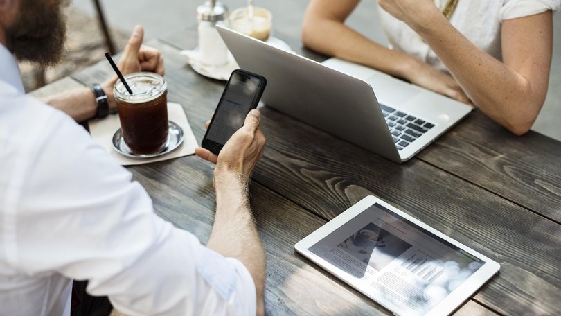 The highest performers use this time to connect their work to business impact and to uncover stretch projects they wouldn’t hear about otherwise. 