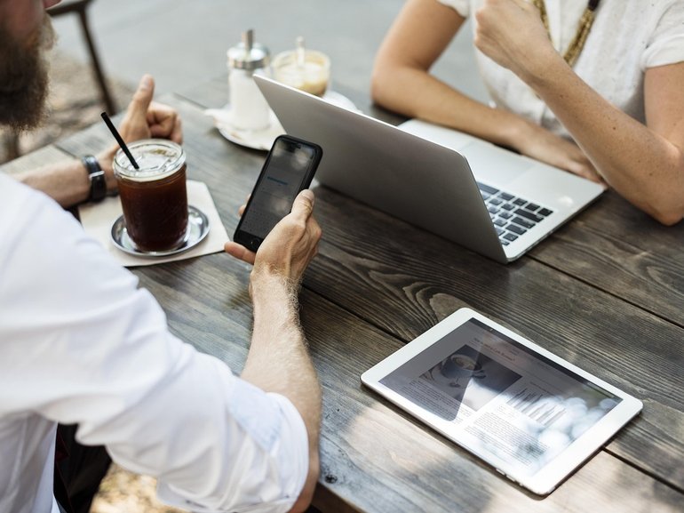 The highest performers use this time to connect their work to business impact and to uncover stretch projects they wouldn’t hear about otherwise. 