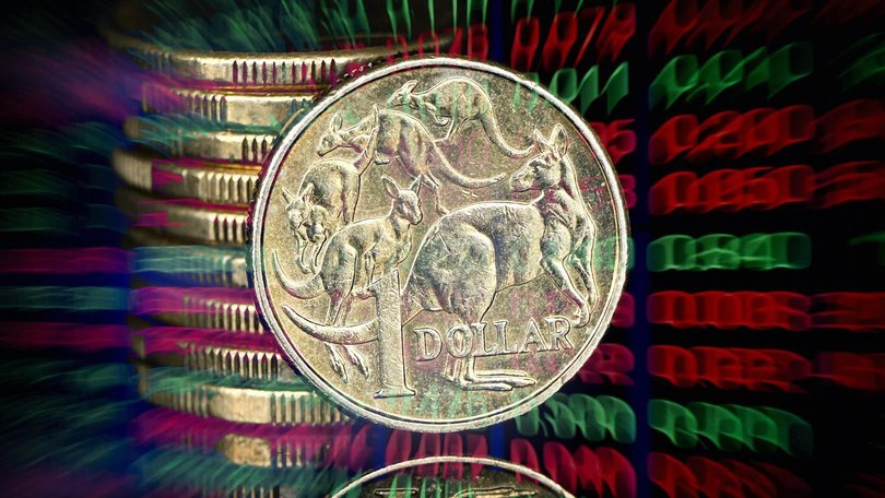 The value of the Australian dollar has climbed to a near 16-month high against the US currency. (Joel Carrett, Bianca De Marchi/AAP PHOTOS)