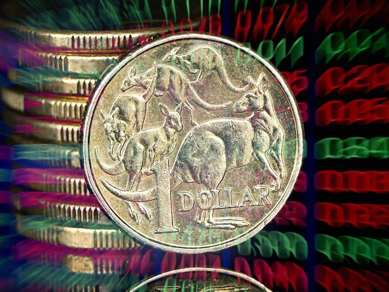 The value of the Australian dollar has climbed to a near 16-month high against the US currency. (Joel Carrett, Bianca De Marchi/AAP PHOTOS)