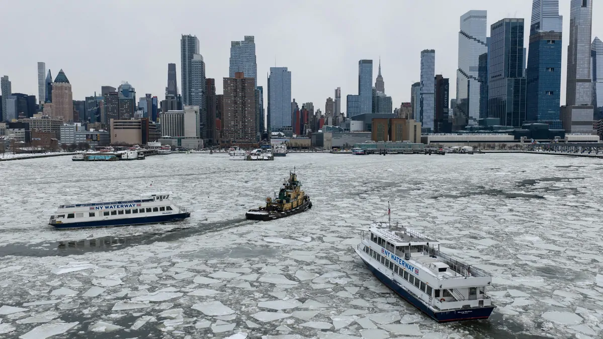 US snow storm: Crazy images show New York City blanketed in inches of ...