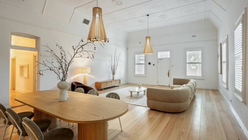 Bromley sold the property in 2005 to fashion icon and entrepreneur Carol Foord.